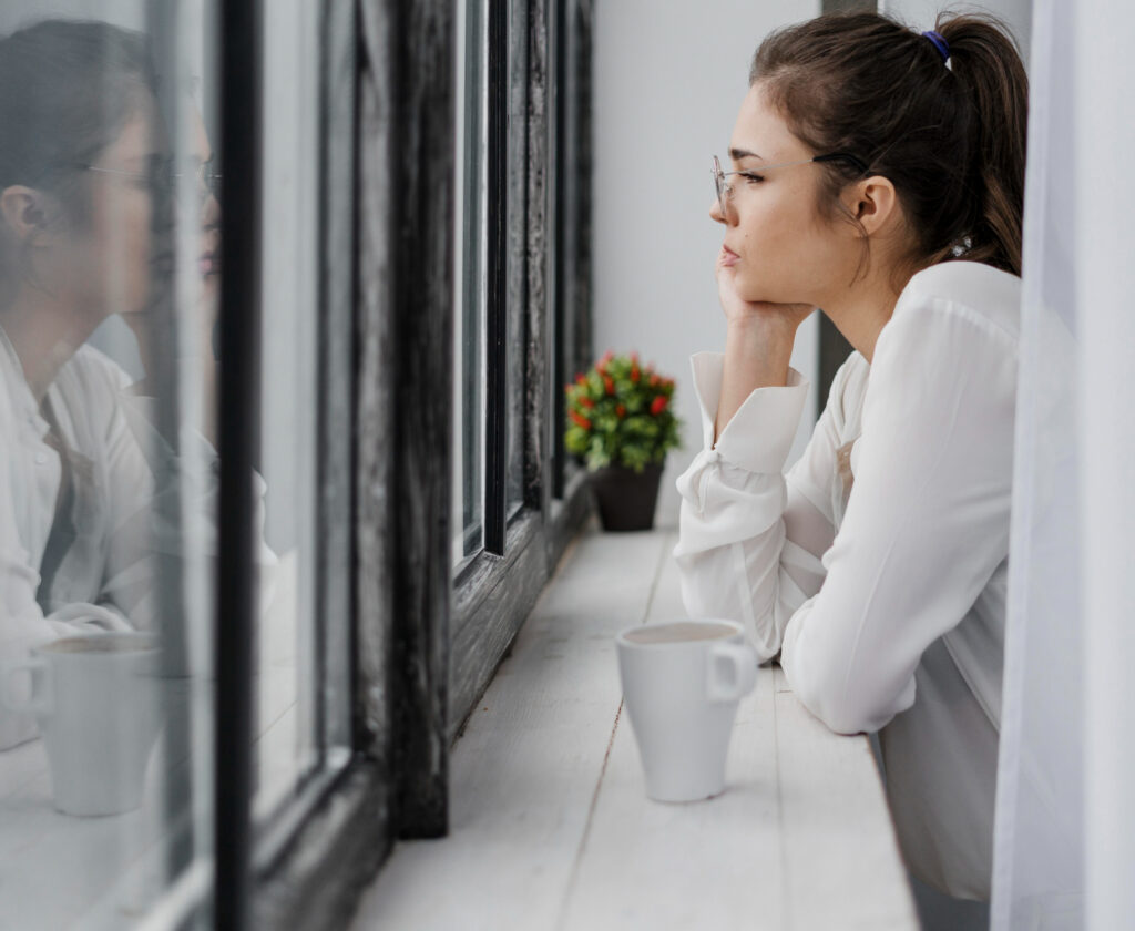 meditação guiada ou meditação silenciosa